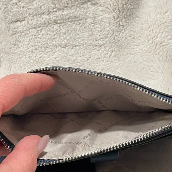 Michael Kors Jet Set Travel Large Double Zip Phone Wallet Wristlet Navy Leather - Picture 16 of 16